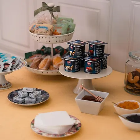 A Casa Di Rut Bed & Breakfast Moiano